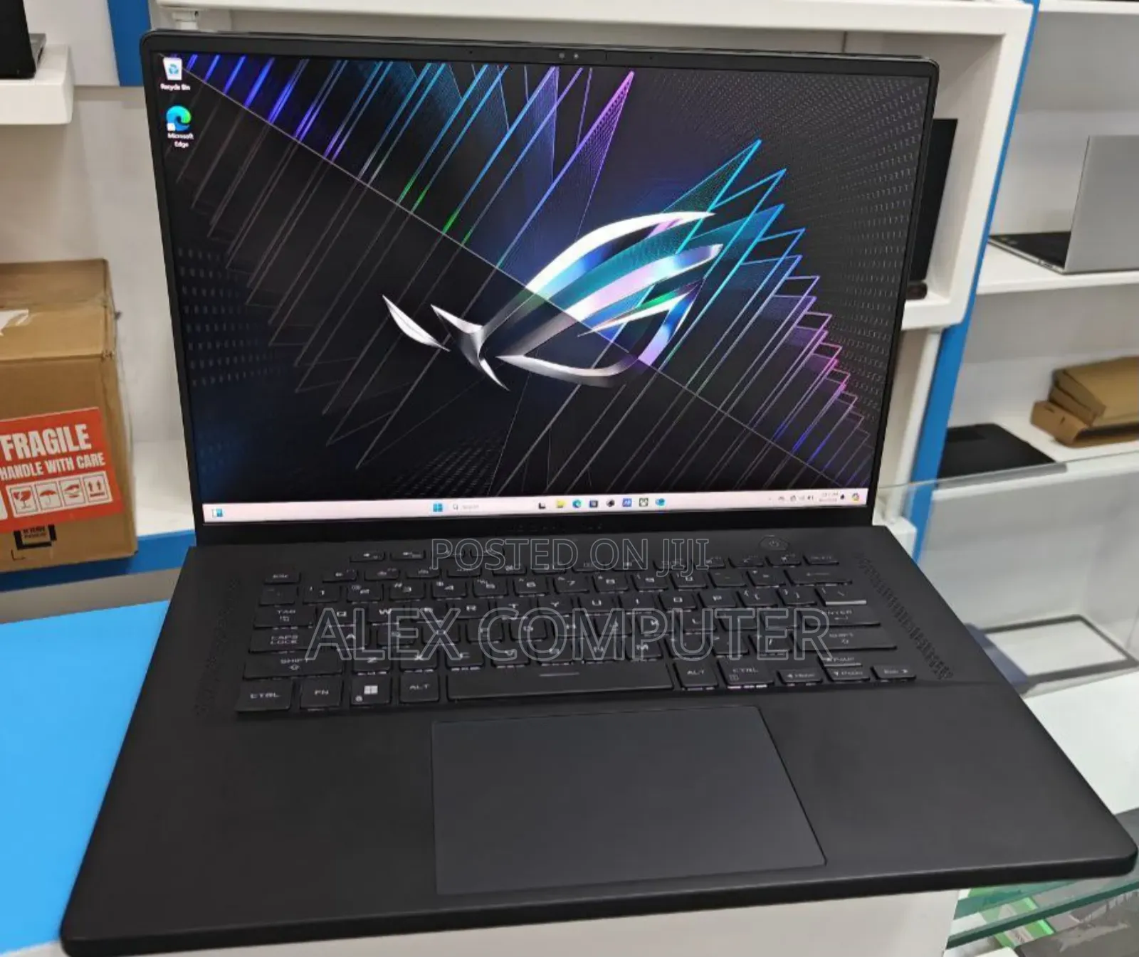 New Laptop Asus ROG Zephyrus M16 GU603HR 16GB Intel Core I9 SSD 1T