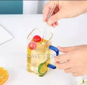 Photo - Glass Mug With Straw