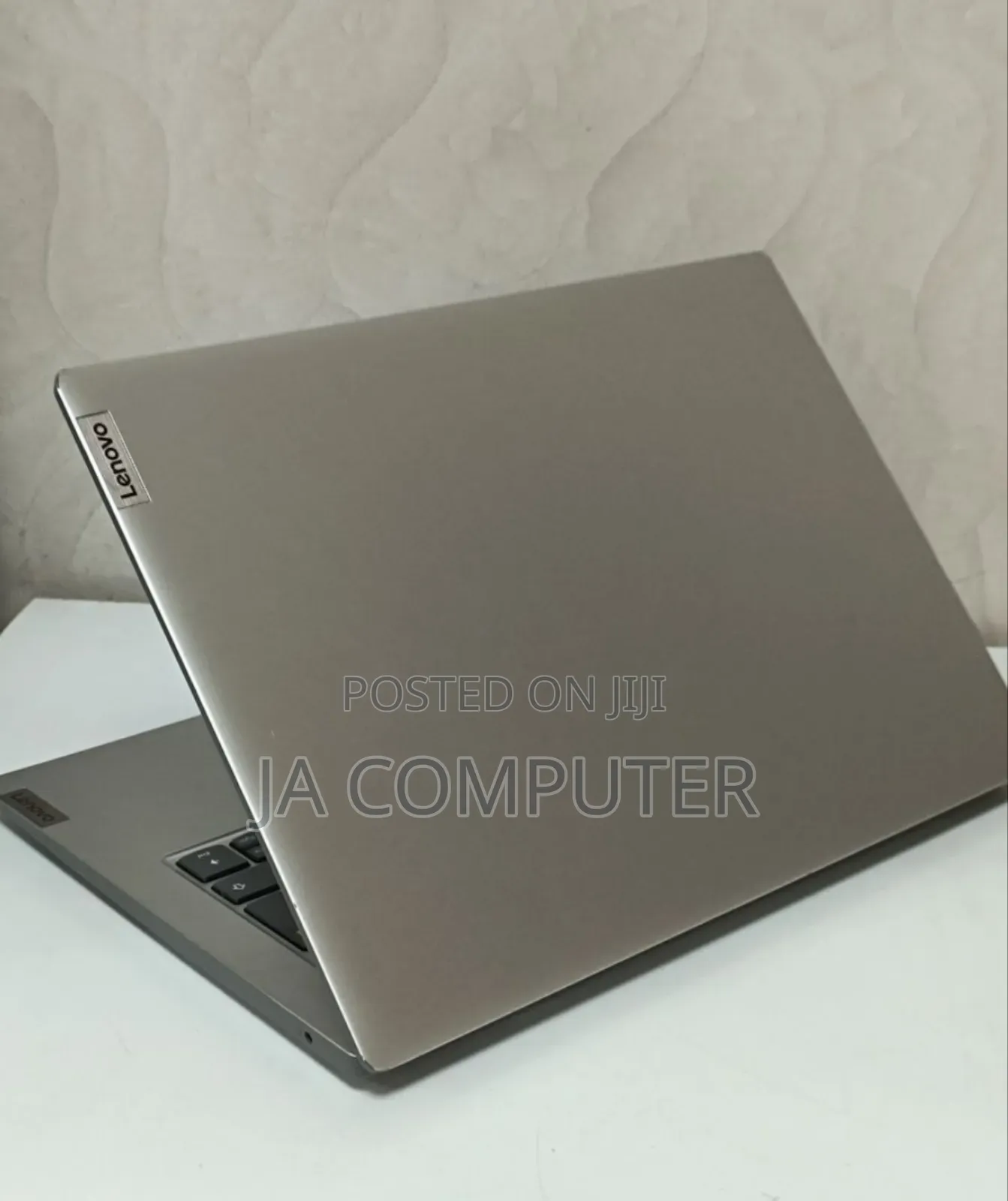 New Laptop Lenovo Ideapad 3 4GB AMD SSD 256GB