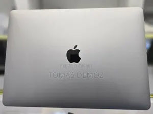 New Laptop Apple MacBook Pro 2022 M2 8GB Apple M2 SSD 256GB