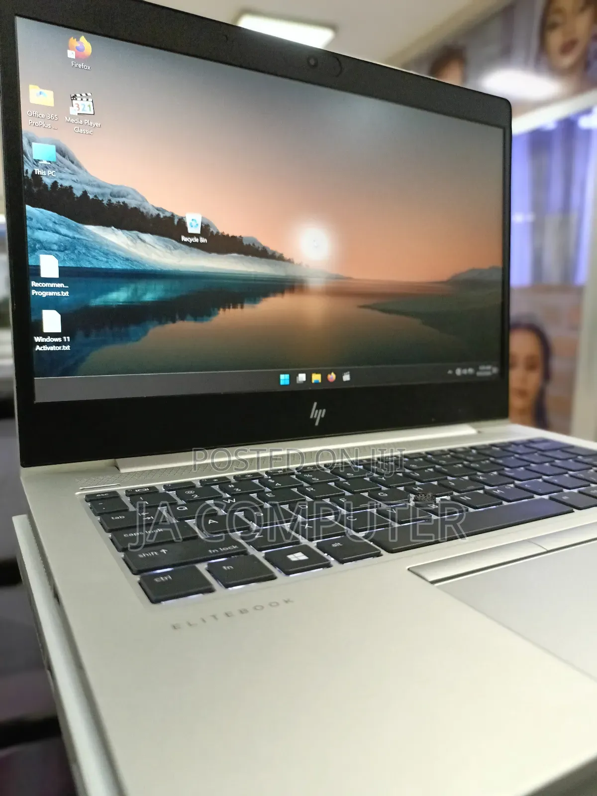 New Laptop HP EliteBook 830 G6 16GB Intel Core I7 SSD 512GB