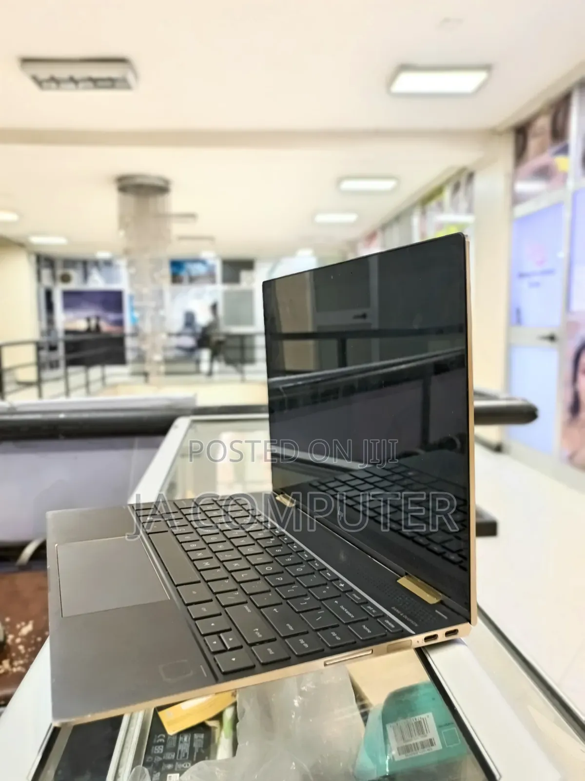 New Laptop HP Spectre 16GB Intel Core I7 SSD 512GB