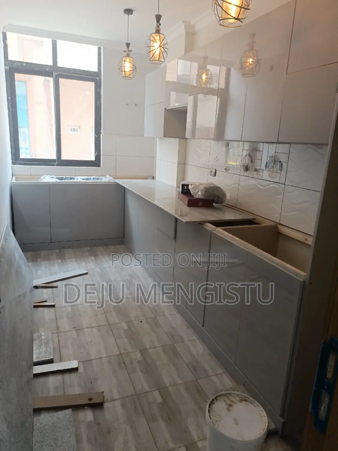 2bdrm Apartment in ሰባ ሁለት Or 72, Bole for sale