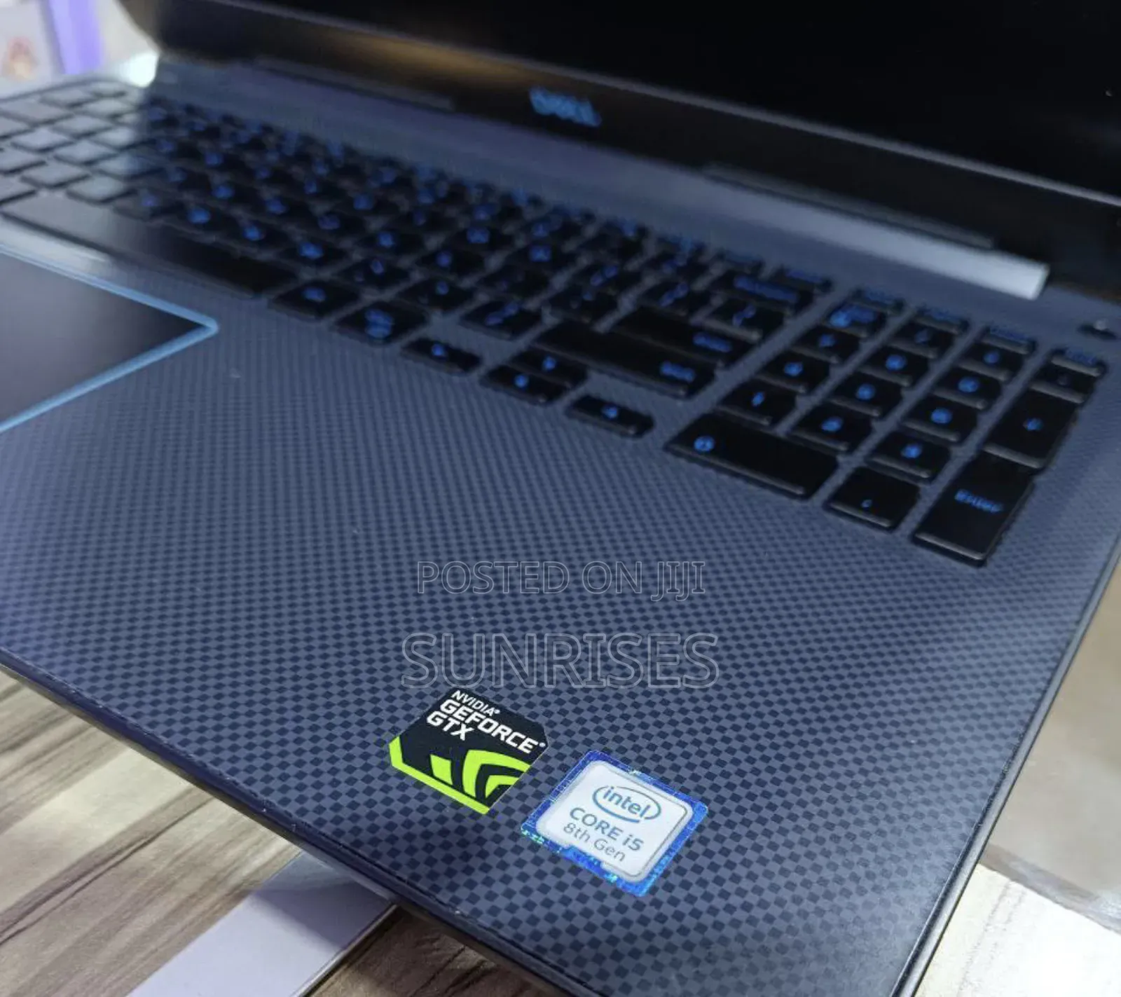 New Laptop Dell G3 15 3579 8GB Intel Core I5 SSHD (Hybrid) 1.5T