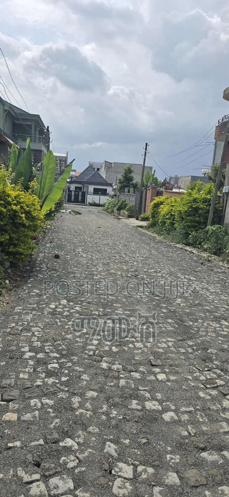 2bdrm Villa in አያት, Bole for sale