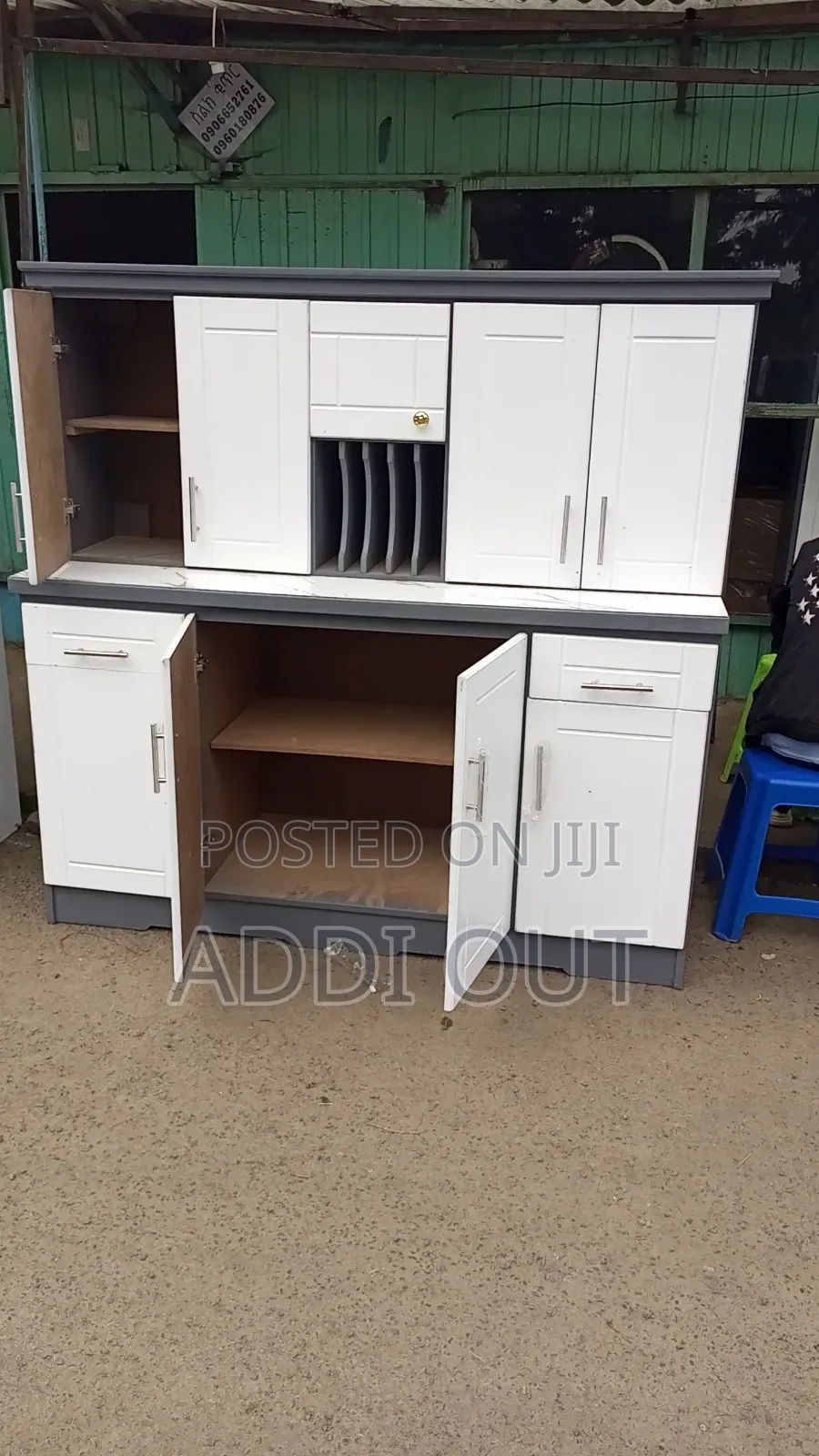 1.60 ኪችን/Kitchen Cabinet