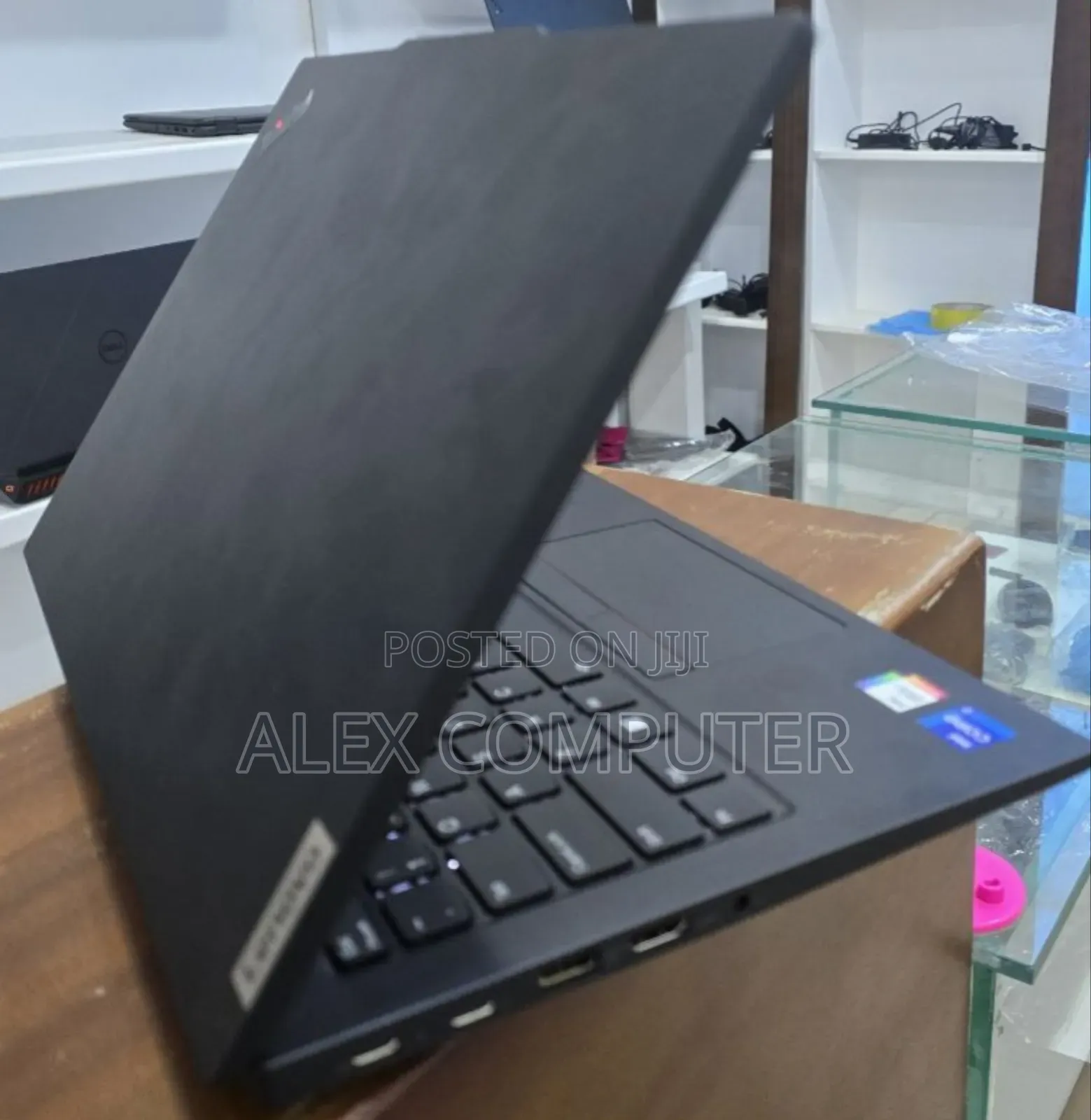 New Laptop Lenovo ThinkPad E14 G5 16GB Intel Core I5 SSD 512GB