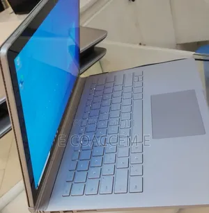 Photo - New Laptop Microsoft Surface 8GB Intel Core I5 SSD 256GB