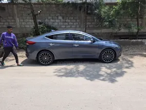 Hyundai Avante 2015 Silver