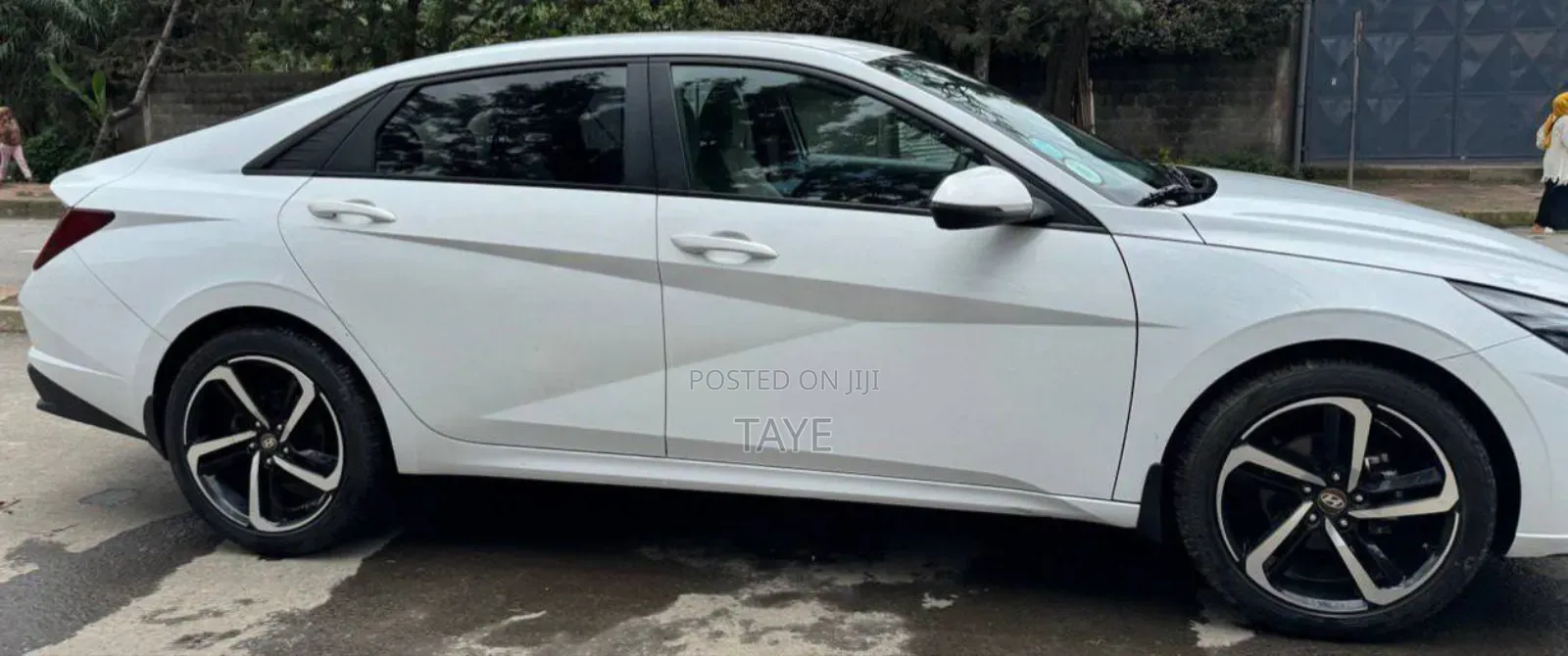 Hyundai Elantra 2021 White