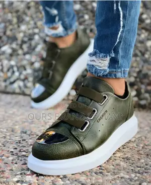 Photo - Checkich Sneakers High Master Quality Luxury Shoes