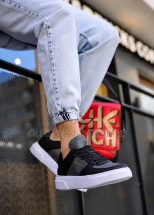 Photo - Checkich Sneakers High Master Quality Luxury Shoes