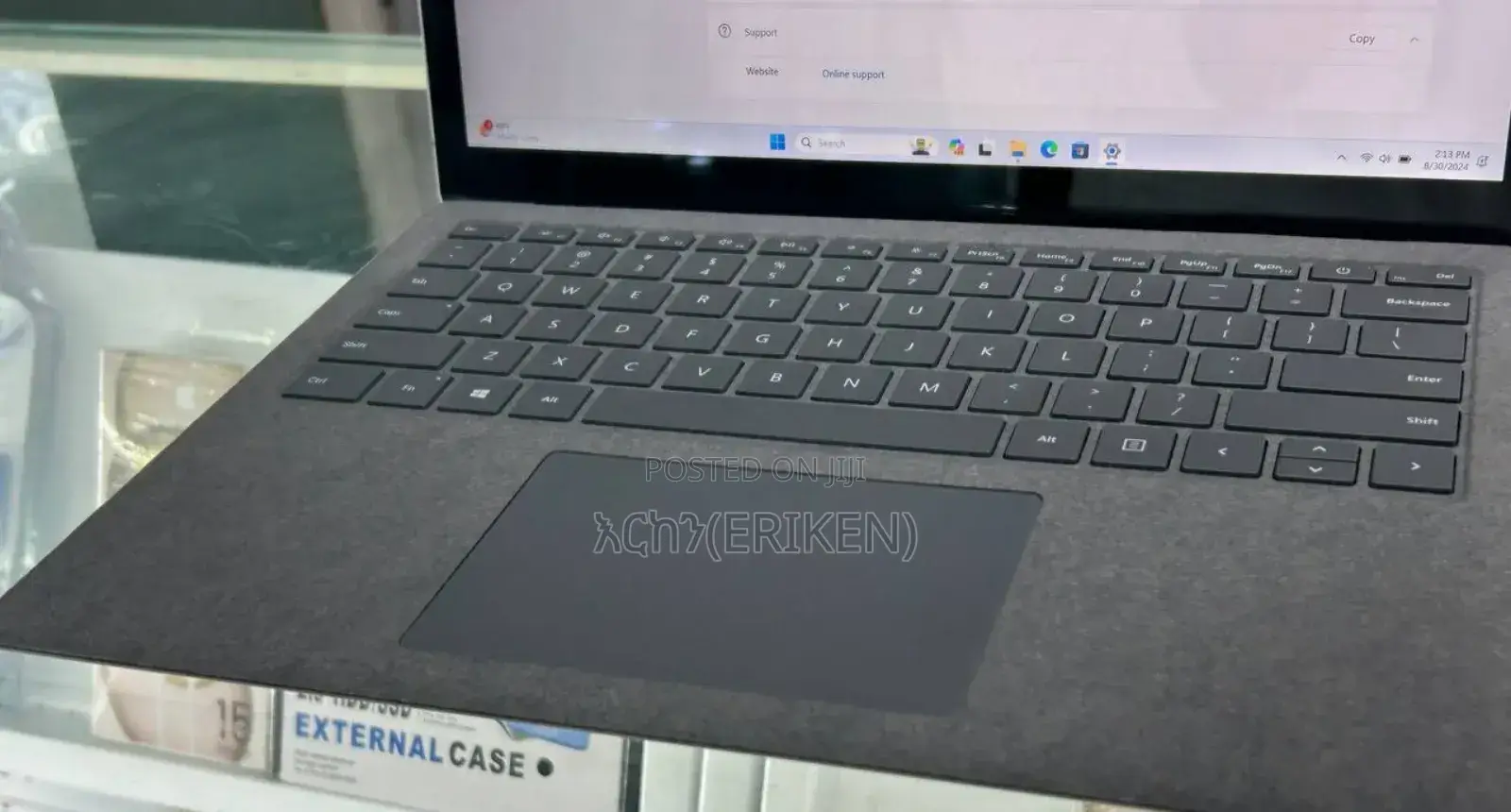 New Laptop Microsoft Surface Laptop 2 8GB AMD Ryzen 5 SSD 128GB