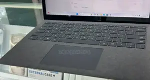 New Laptop Microsoft Surface Laptop 2 8GB AMD Ryzen 5 SSD 128GB