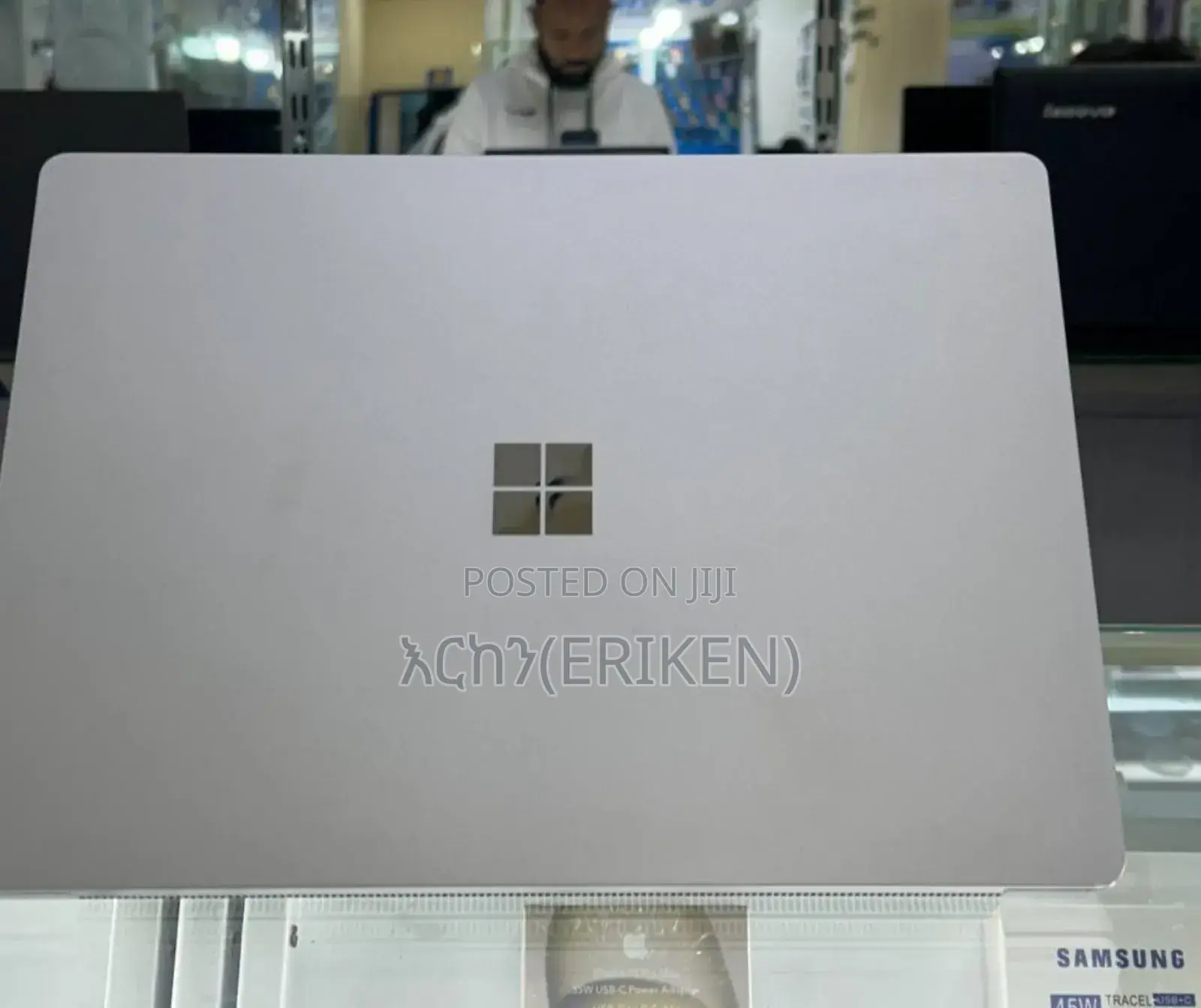 New Laptop Microsoft Surface Laptop 2 8GB AMD Ryzen 5 SSD 128GB