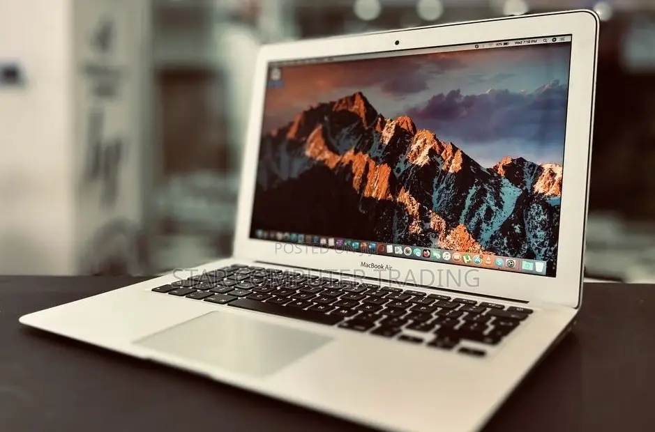 New Laptop Apple MacBook Air 2015 8GB Intel Core I7 SSD 512GB