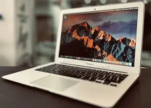 New Laptop Apple MacBook Air 2015 8GB Intel Core I7 SSD 512GB