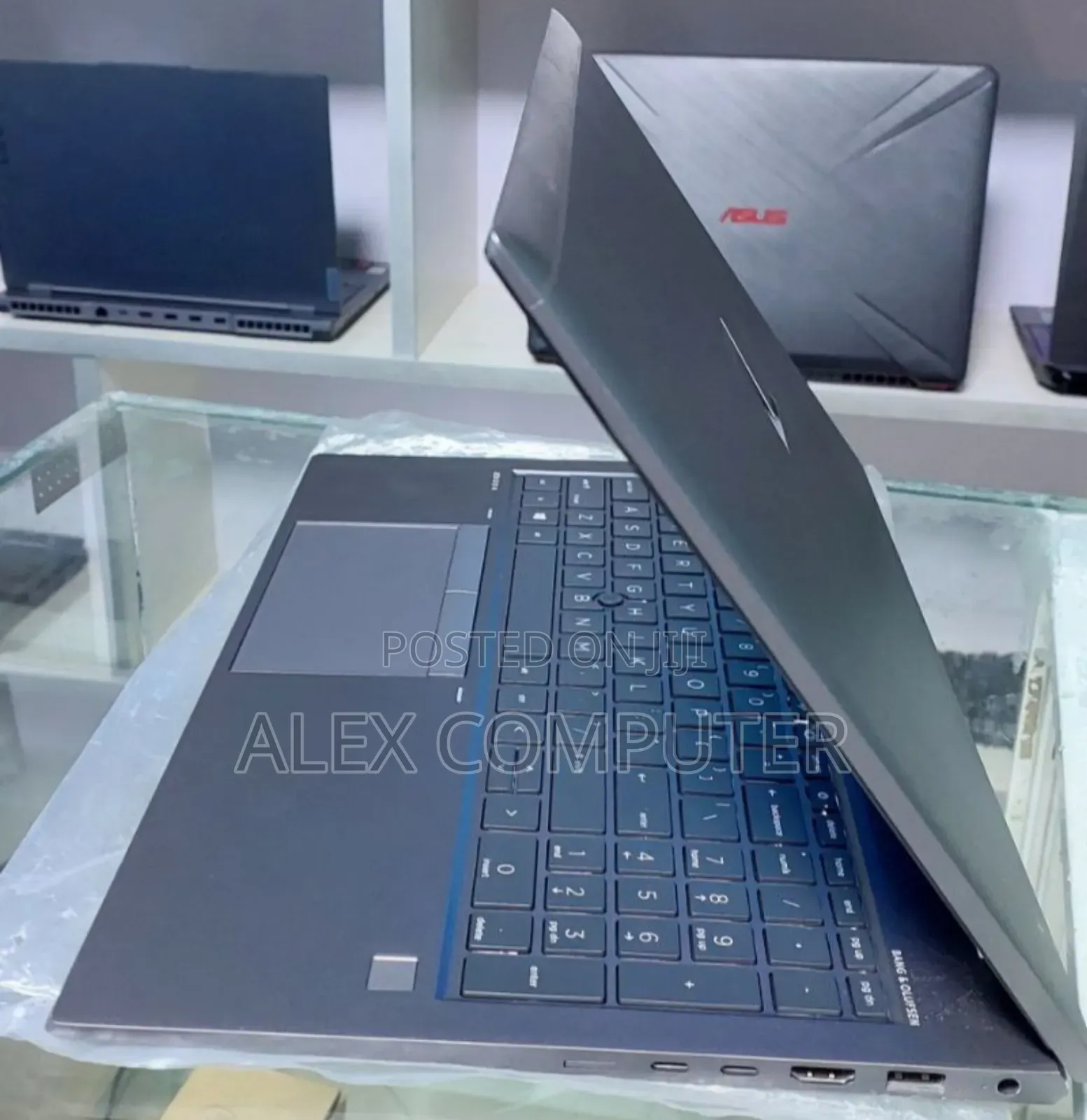 New Laptop HP ZBook Studio 16GB Intel Core I7 SSD 512GB