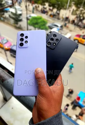 Photo - New Samsung Galaxy A52s 5G 128 GB Black