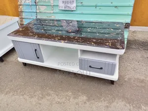 Photo - የሶፋ ጠረጰዛ/Table