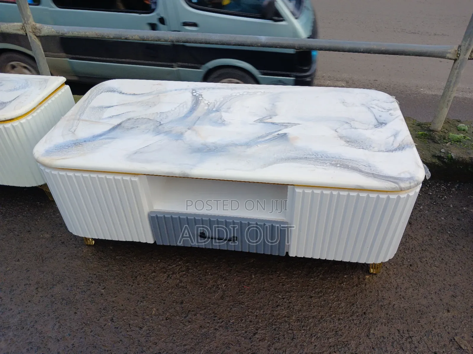 ኢፖክሲ ጠረጴዛ /Table