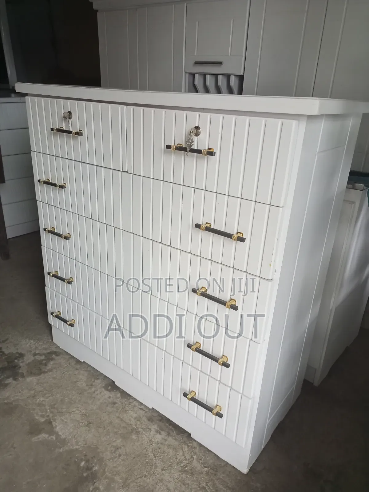 ሸሚዝ ኮሞ/Drawers