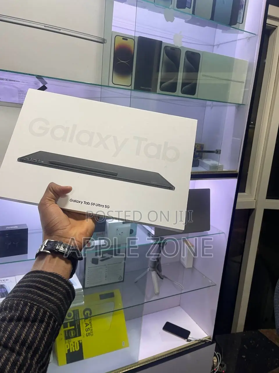 New Laptop Apple MacBook Air 2024 M3 13-Inch 16GB Apple M3 SSD 512GB