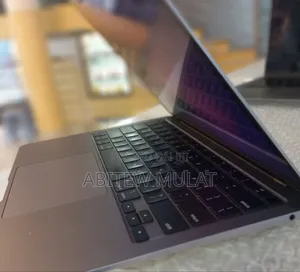 New Laptop Apple MacBook Air 2020 M1 8GB Apple M1 SSD 256GB