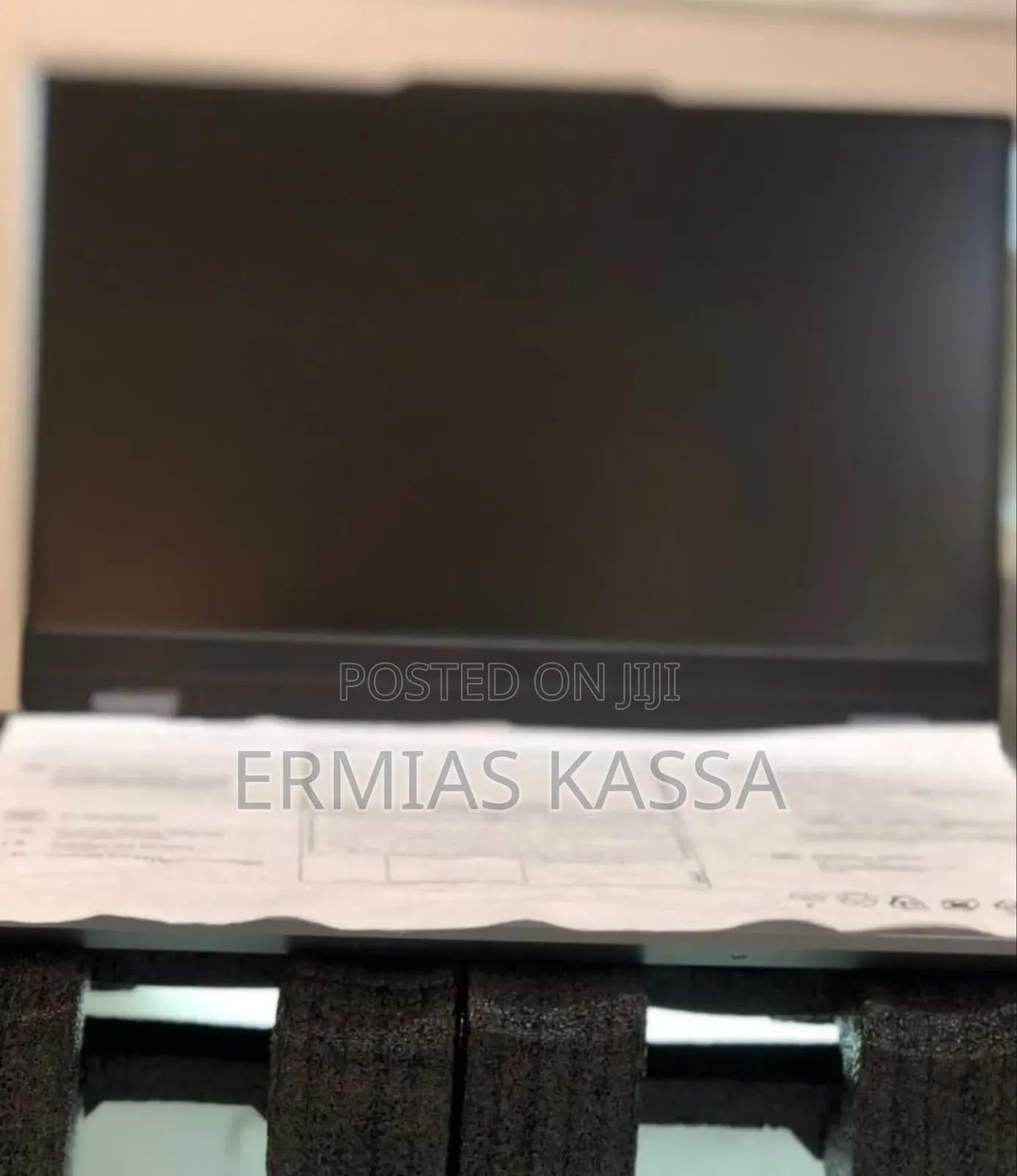 New Laptop Lenovo LOQ 15IRH8 16GB Intel Core I5 SSD 512GB