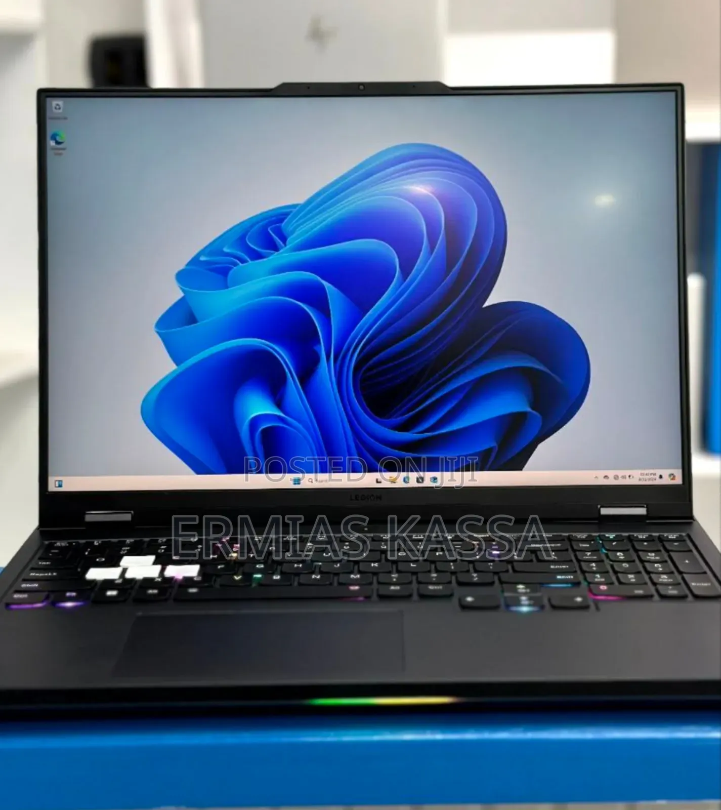 New Laptop Lenovo Legion 7 64GB AMD Ryzen 9 SSD 4T