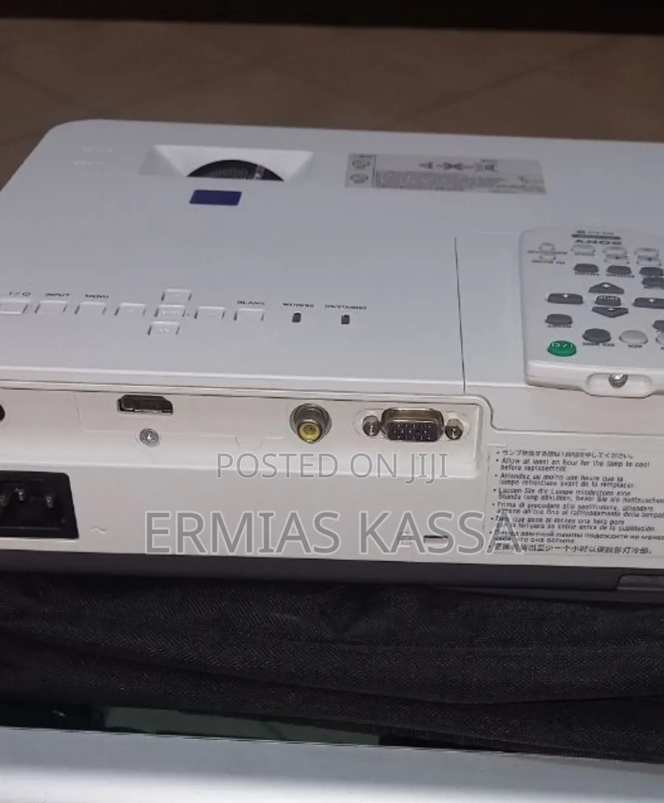 Sony VPL-DX 221 Projector