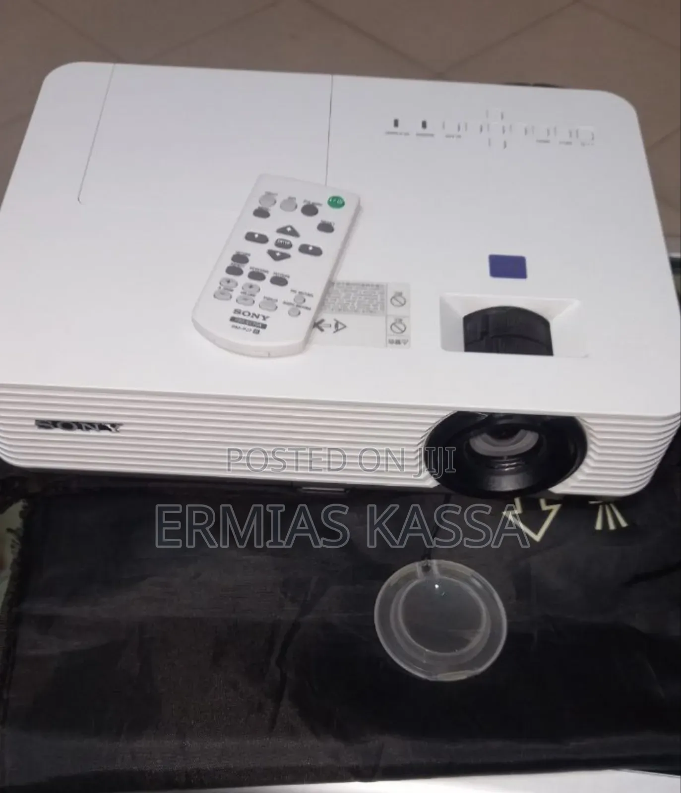 Sony VPL-DX 221 Projector