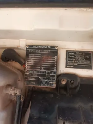 Iveco ተሳቢ Trakker 380