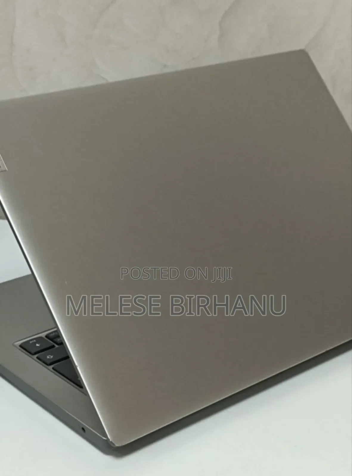 New Laptop Lenovo 4GB AMD SSD 256GB