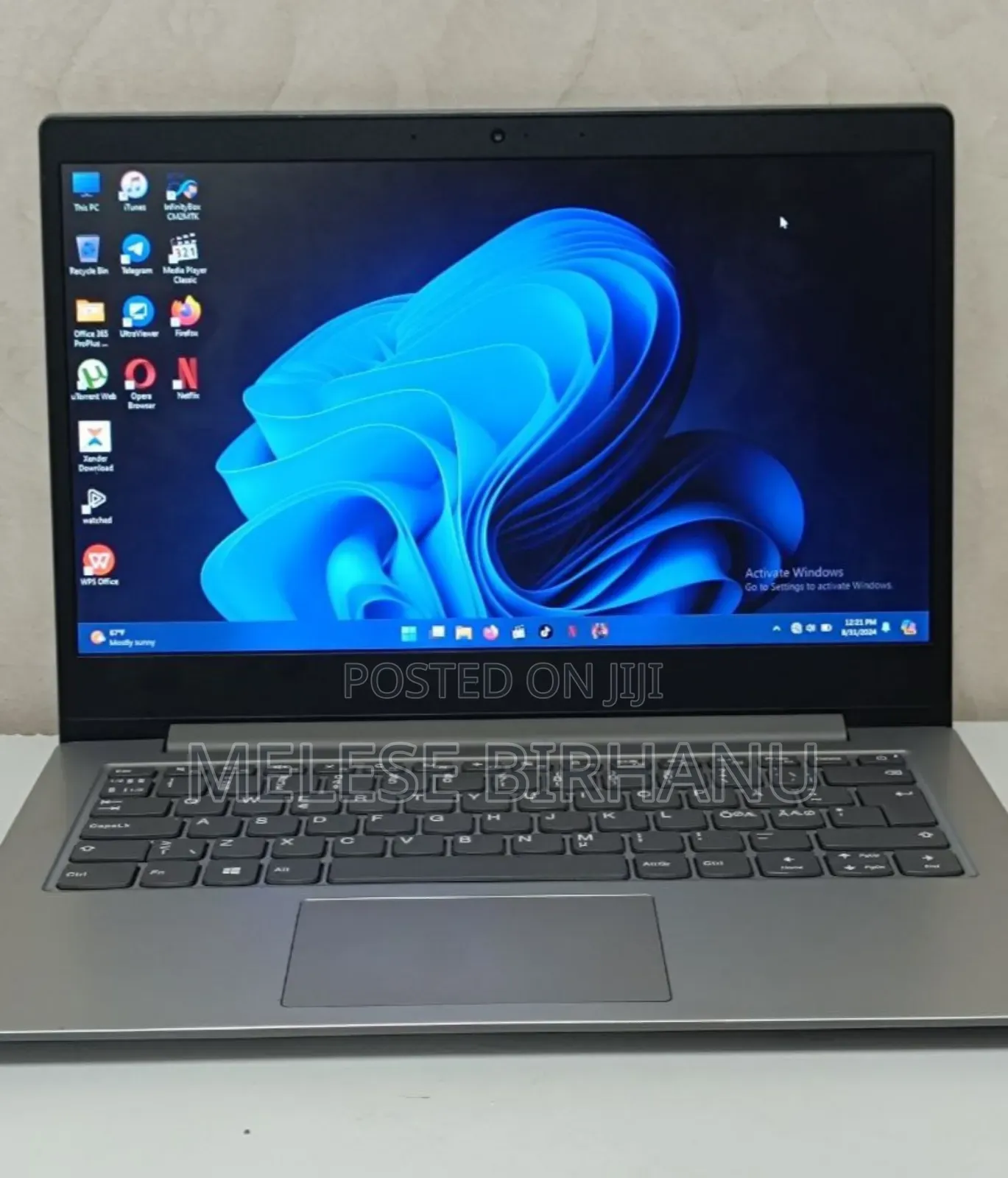 New Laptop Lenovo 4GB AMD SSD 256GB