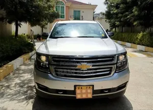 Chevrolet Tahoe 2019 Silver