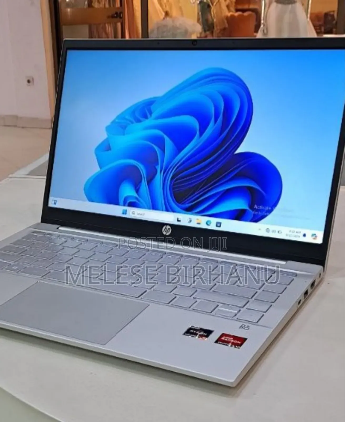 New Laptop HP 16GB AMD Ryzen 5 SSD 512GB