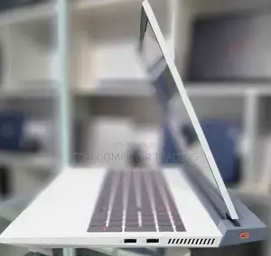 New Laptop Dell G15 5511 16GB AMD Ryzen 7 SSD 512GB