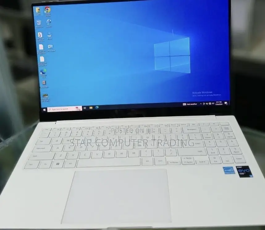 New Laptop Samsung Galaxy Book 2 8GB AMD Ryzen 5 SSHD (Hybrid) 256GB