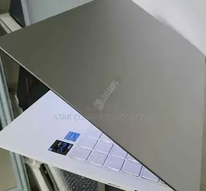 New Laptop Samsung Galaxy Book 2 8GB AMD Ryzen 5 SSHD (Hybrid) 256GB