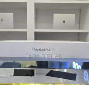 New Laptop Apple MacBook Air 2024 M3 15-Inch 8GB Apple M3 SSD 256GB