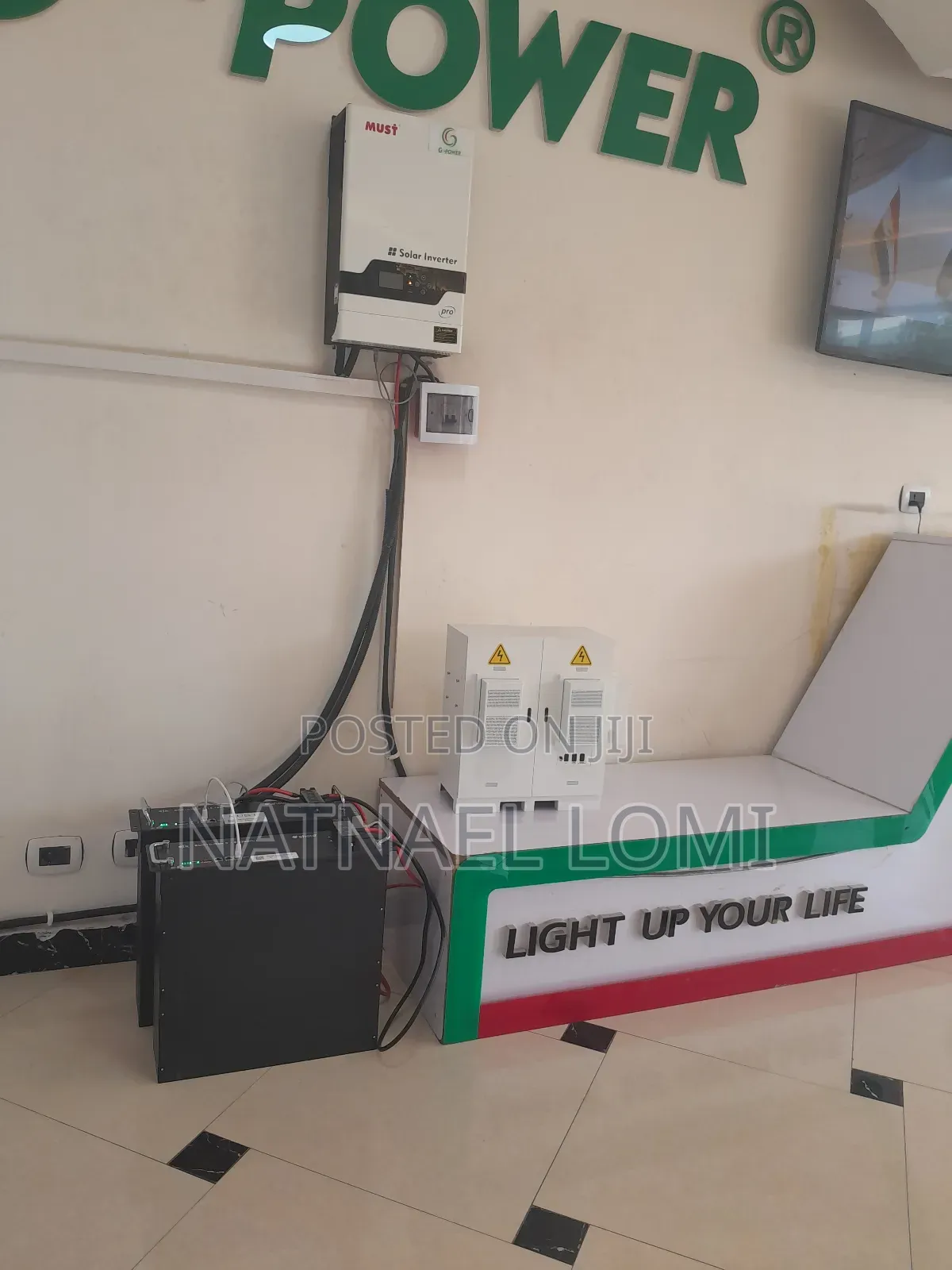 Invertor, Battery and Solarpanal