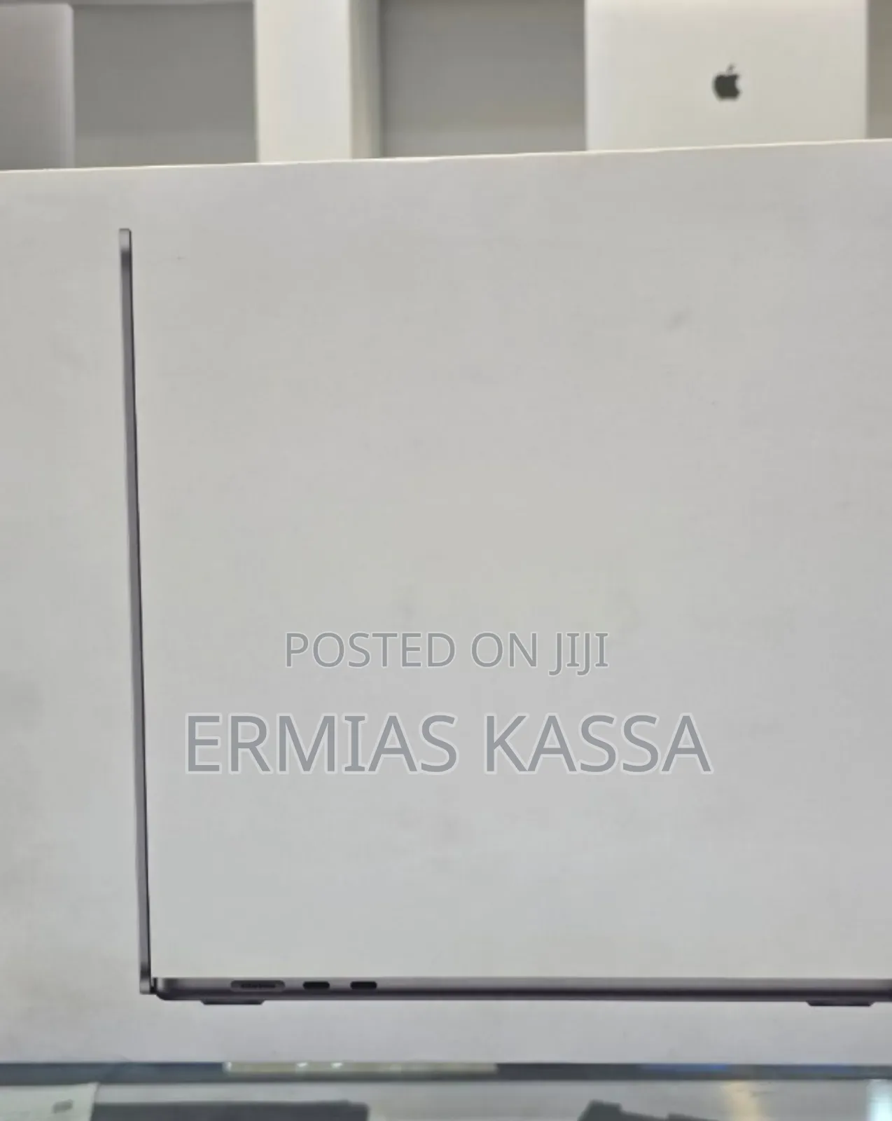 New Laptop Apple MacBook Air 2024 M3 15-Inch 8GB Apple M3 SSD 256GB