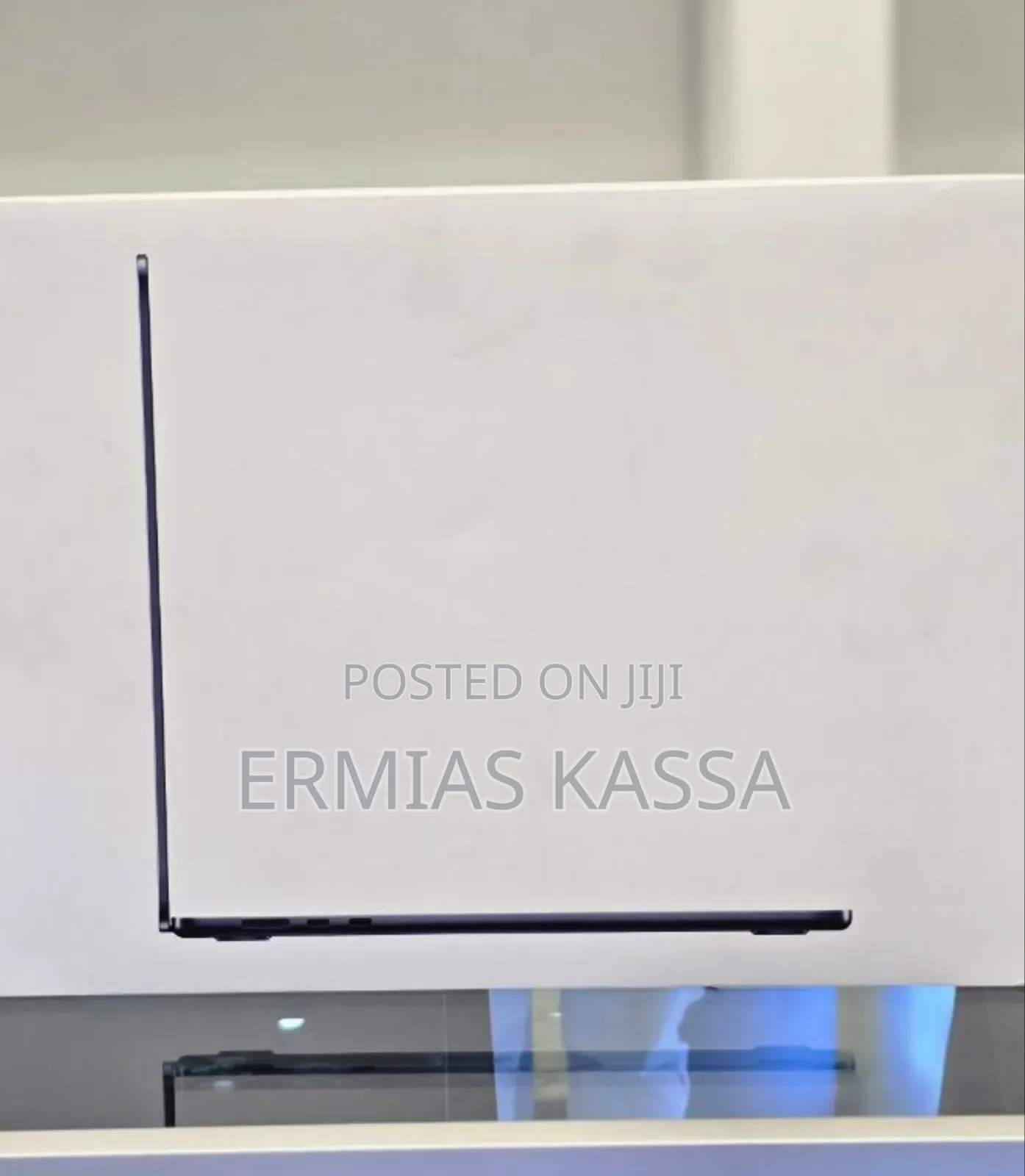 New Laptop Apple MacBook Air 2024 M3 15-Inch 8GB Apple M3 SSD 512GB