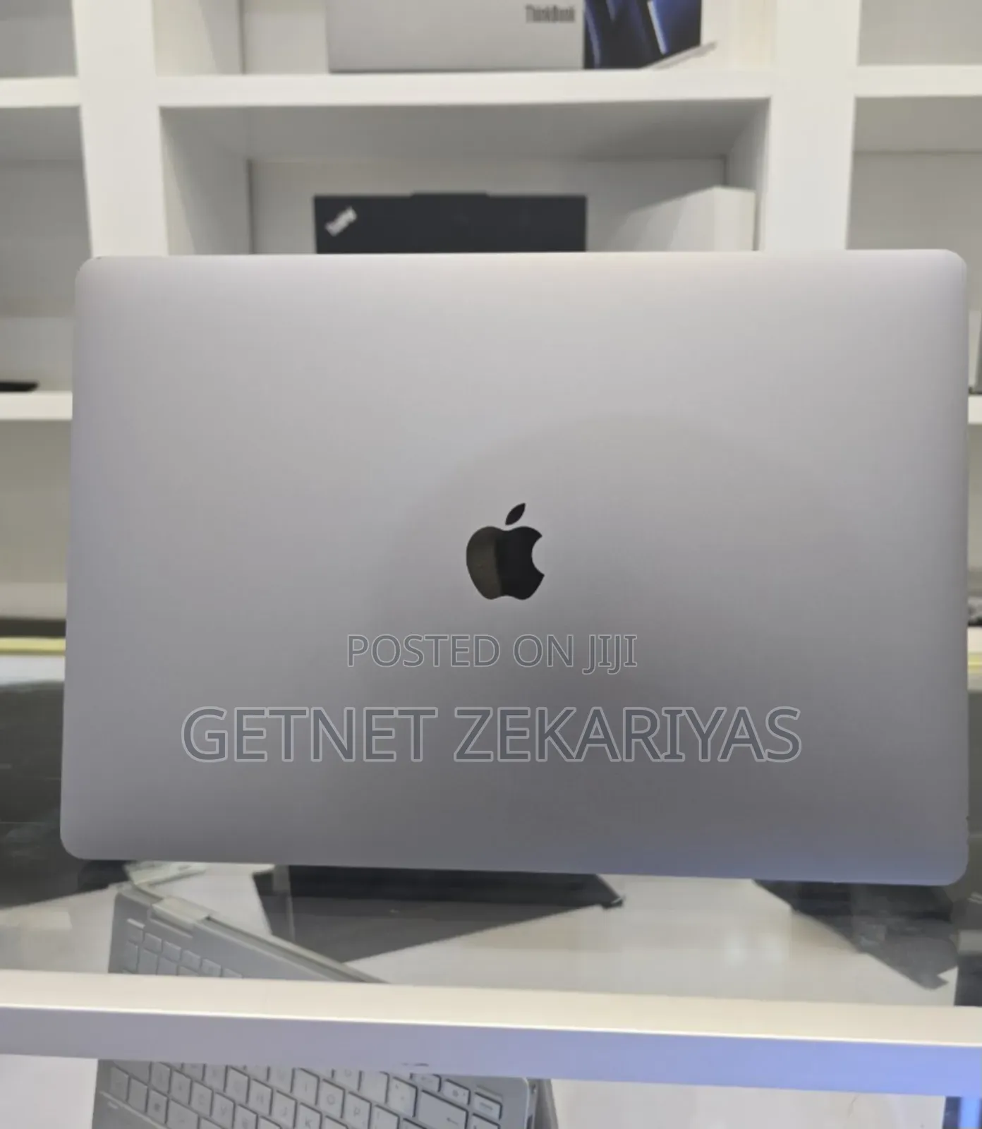 New Laptop Apple MacBook Pro 2019 16GB Intel Core I7 SSD 1T
