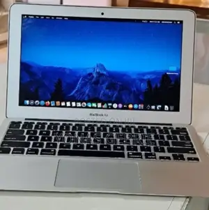 Photo - New Laptop Apple MacBook 2015 4GB Intel Core I5 SSD 128GB
