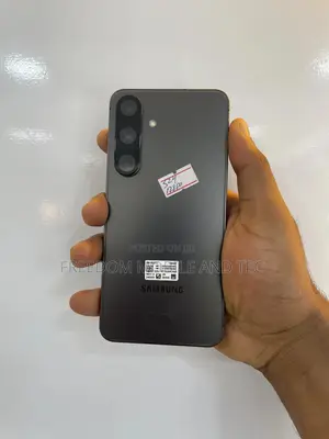 Photo - New Samsung Galaxy S24 128 GB Black