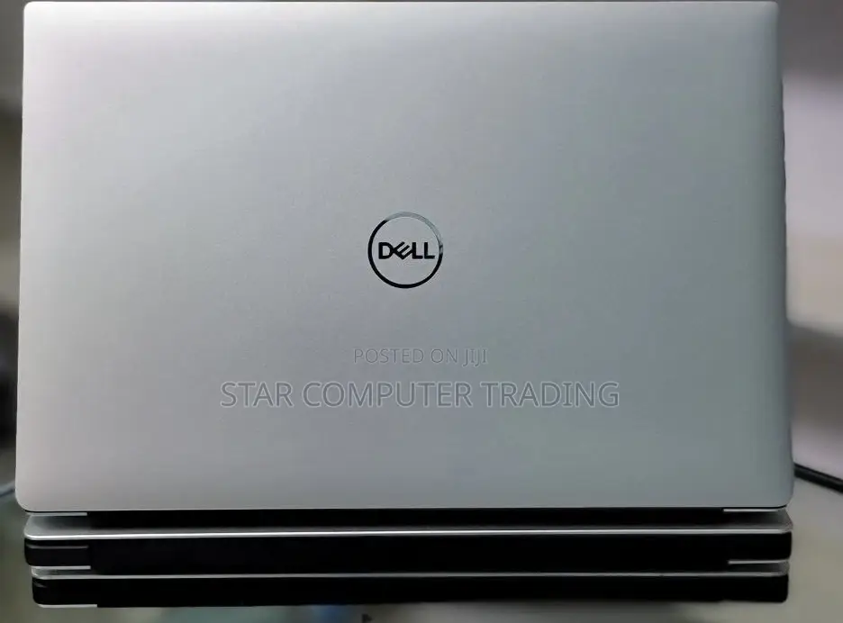 New Laptop Dell Precision 15 3520 32GB Intel Core I7 SSD 512GB
