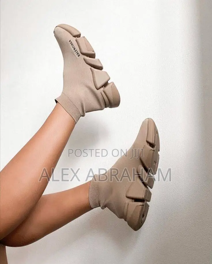 Balenciaga 2.0 (2023)