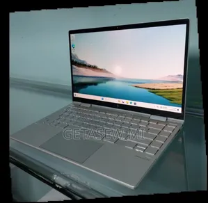 New Laptop HP Envy X360 8GB Intel Core I7 SSD 1T